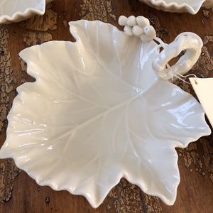 Vintage Kaldun & Bogle Nut/Candy Dish - NWT